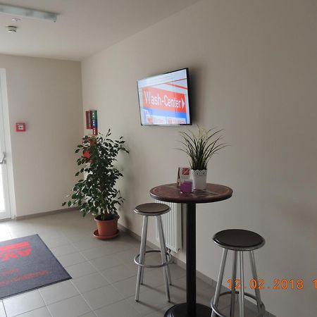 Avia Motel Bisamberg Korneuburg Δωμάτιο φωτογραφία