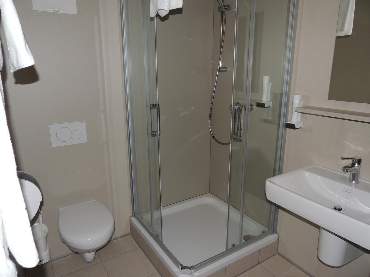 Avia Motel Bisamberg Korneuburg Εξωτερικό φωτογραφία